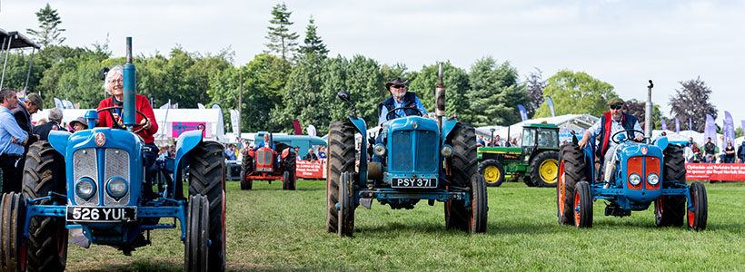 tractors in grand ring